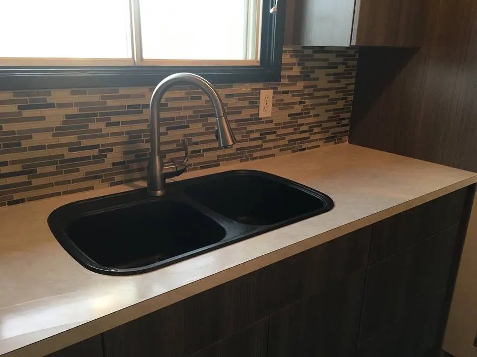 Handyman service - Backsplash and sink installation
