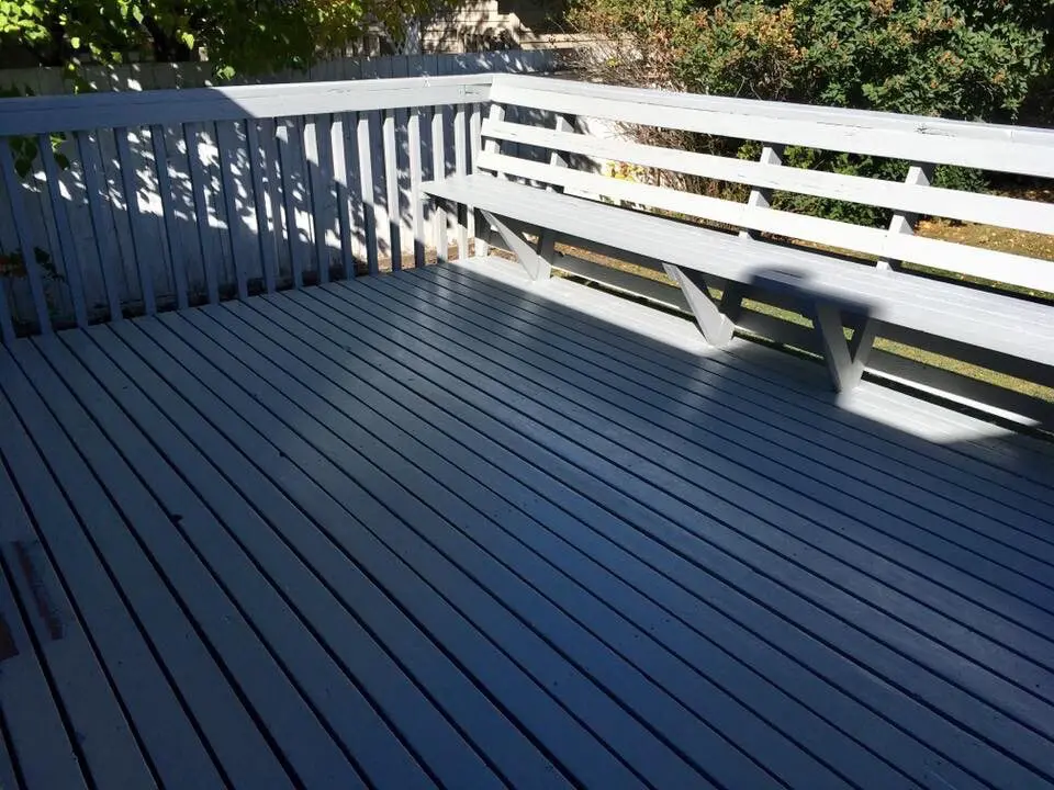 Handyman service - Repaired and painted deck
