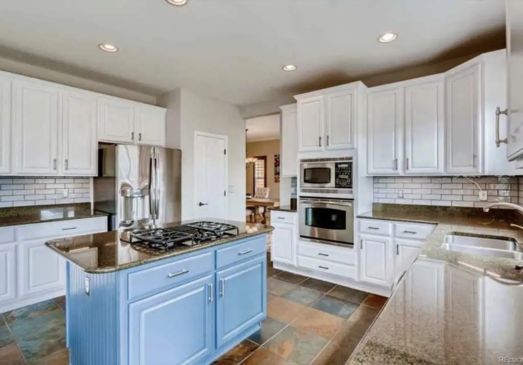 Kitchen cabinet refinishing