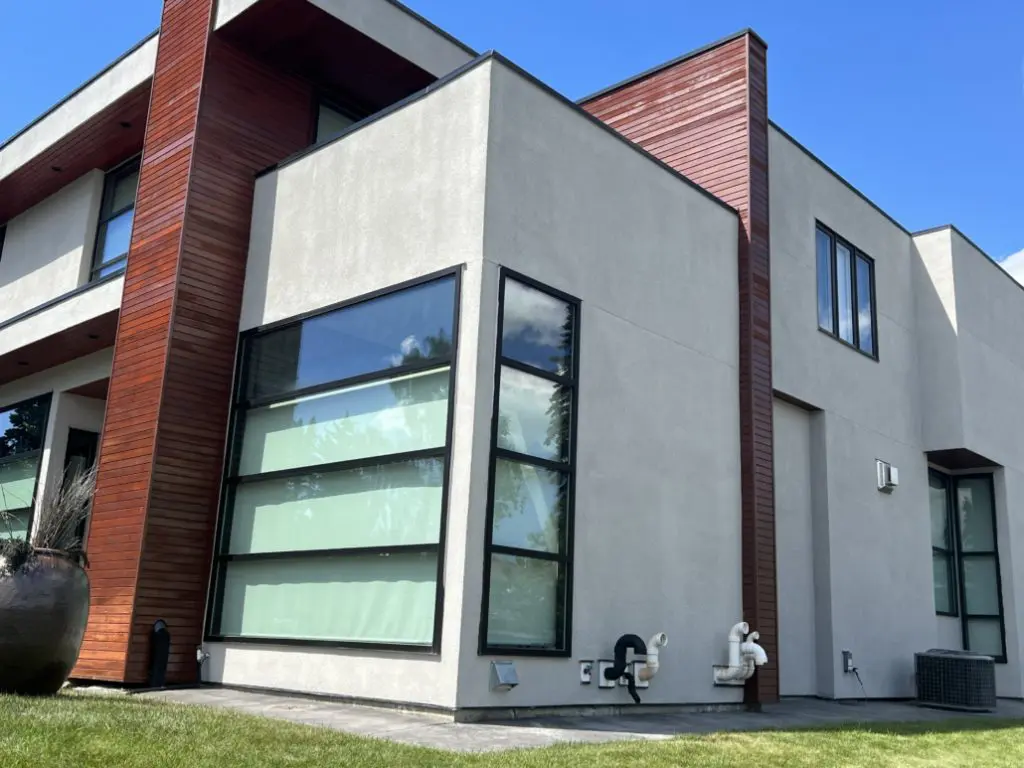 Stucco painting - exterior